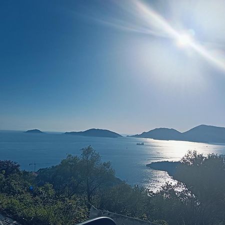 La Terrazza Di Ameglia Alta Apartment Ngoại thất bức ảnh