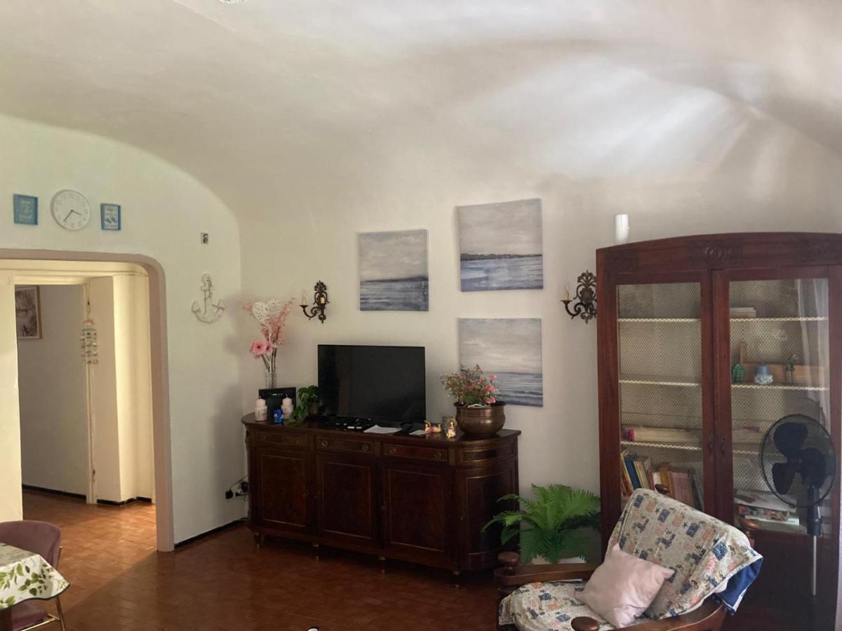 La Terrazza Di Ameglia Alta Apartment Ngoại thất bức ảnh