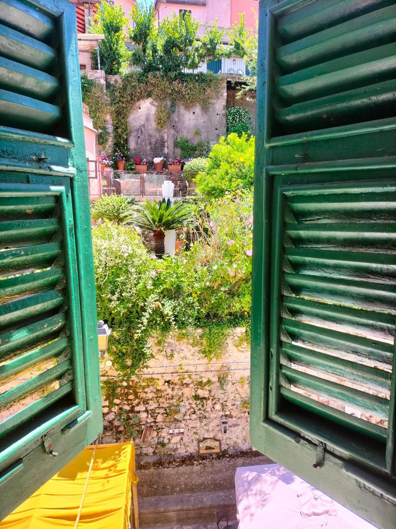 La Terrazza Di Ameglia Alta Apartment Ngoại thất bức ảnh